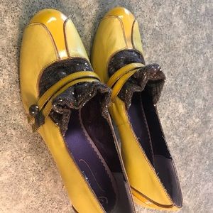 Size 10 LoveLetter European pumps